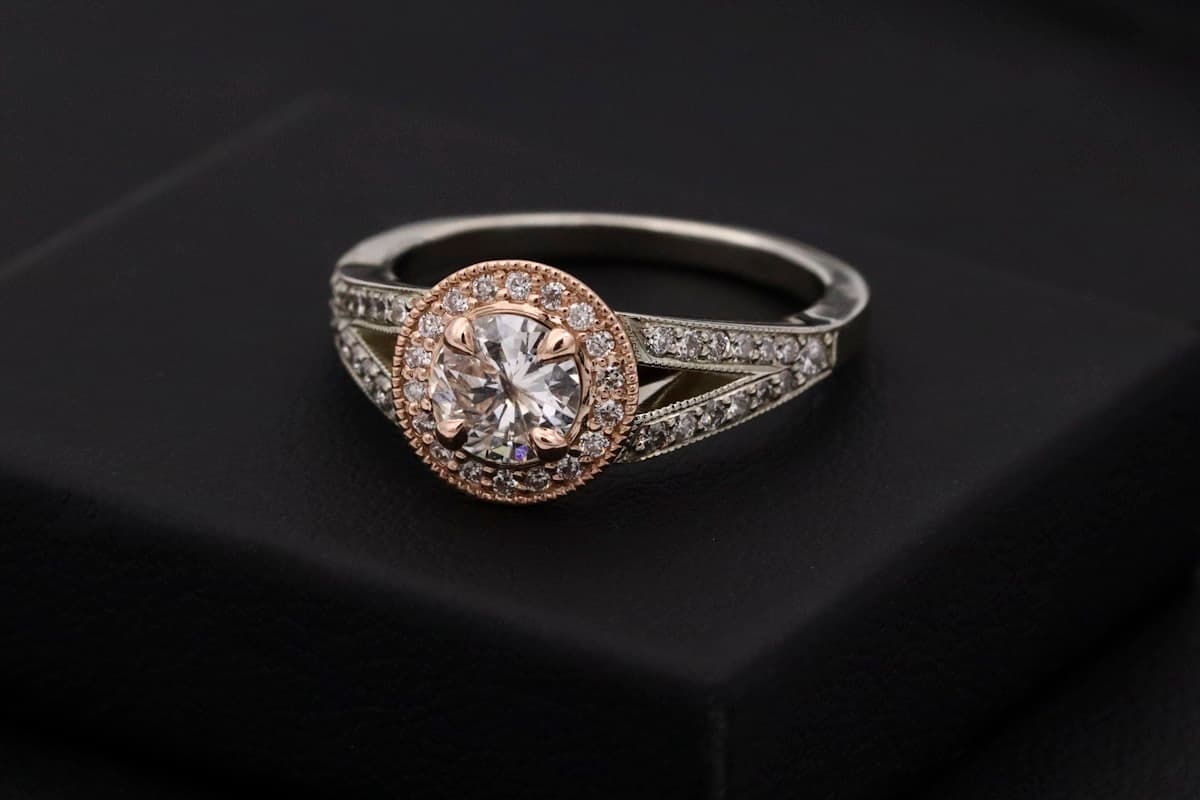 Women's Sterling Silver Solitaire Ring